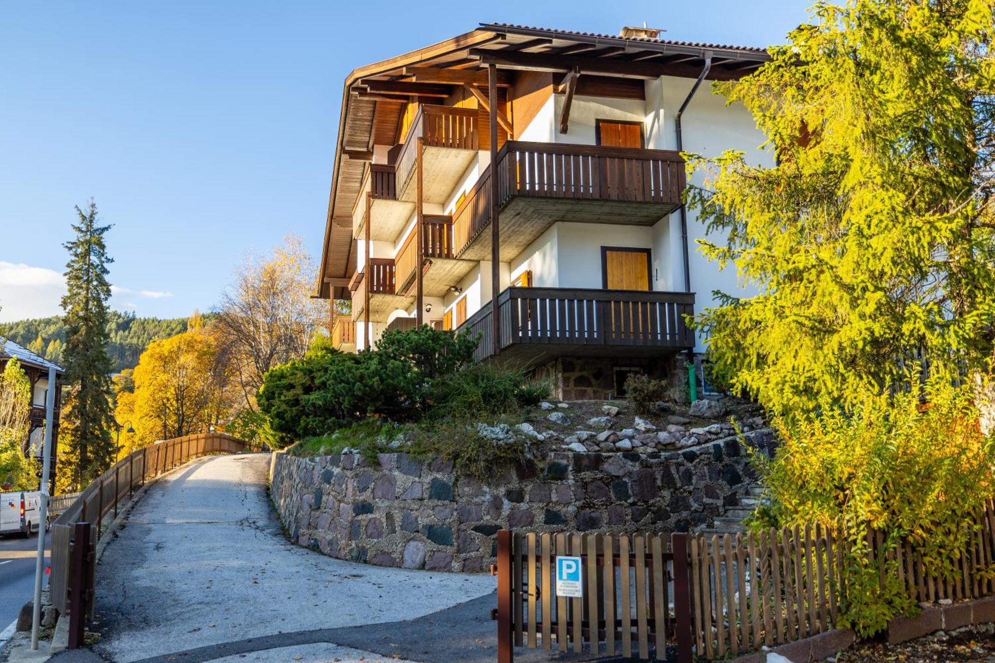 Apartment Bellevue Seis シウジ エクステリア 写真